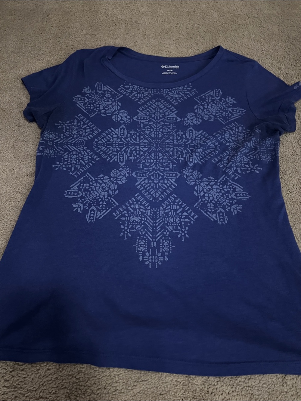 Columbia Deep Blue Geometric Print Tee-size Medium, EUC